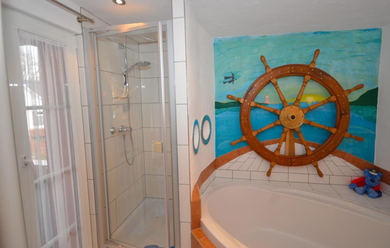 Ferienwohnung Traumschiff Erzingen Экстерьер фото